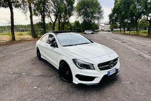 Mercedes benz CLA 200