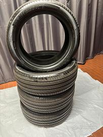 Gomme Michelin  215/50 R18