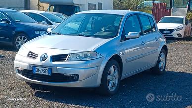 Renault Megane Mégane 1.5 dCi 5 porte Serie Specia