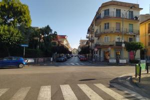 4 LOCALI A POMIGLIANO D'ARCO