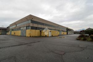 CAPANNONE A PALAZZOLO SULL'OGLIO