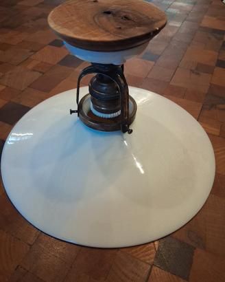 Lampada con vetro opalino