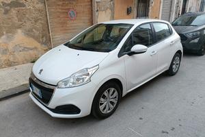 Peugeot 208 1.5 hdi