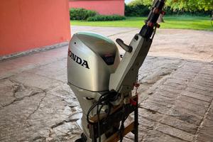 Motore fuoribordo Honda 40 CV 4 tenpi ad inezzione