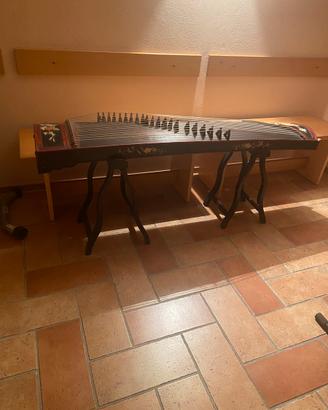 Guzheng strumento etnico cinese
