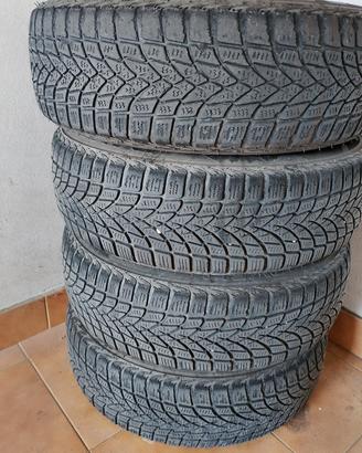 4 cerchi in ferro R15 + gomme
