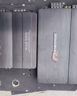 impianto audio per auto 