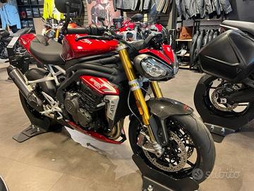 TRIUMPH Speed Triple 1200 RS CARNIVAL RED 2024