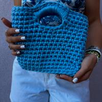 Borsa fatta a mano con uncinetto🩵