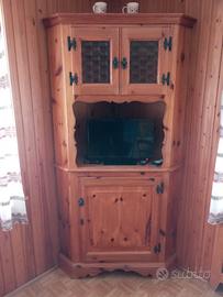 Angoliera in legno di pino, 