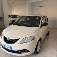 LANCIA YPSILON 1.2 69 CV 5 PORTE PLATINUM