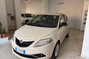 LANCIA YPSILON 1.2 69 CV 5 PORTE PLATINUM