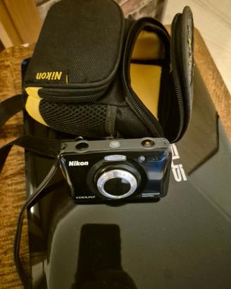 Nicon coolpix s30