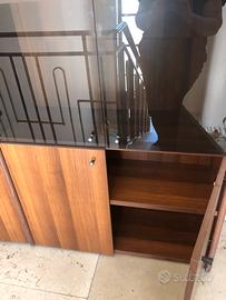 Libreria legno e vetro