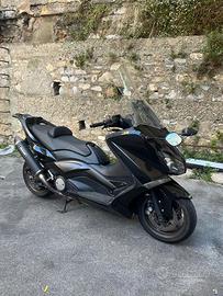 Yamaha tmax 530
