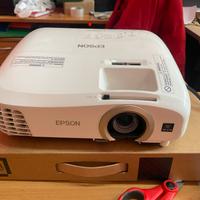 Viedeoproiettore Epson TW5300