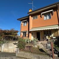 VILLASCHIERA DI TESTA TRICAMERE CON TAVERNA, GA...