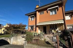 VILLASCHIERA DI TESTA TRICAMERE CON TAVERNA, GA...