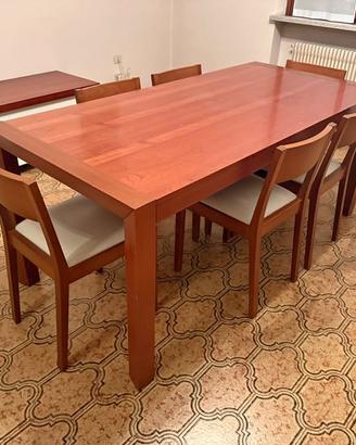 Tavolo allungabile e sedie in vera pelle