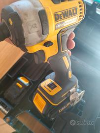 dewalt avvitatore impulsi 