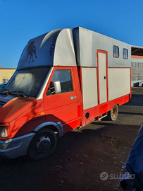 Van trasporto 2 cavalli IVECO 35.10