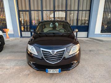 Lancia Ypsilon 1.2 69 CV 5 porte S&S Platinum