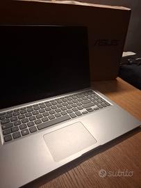 Asus

VivoBook ASUSLaptop X515JAB_F515JA