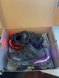 Balenciaga track nere led