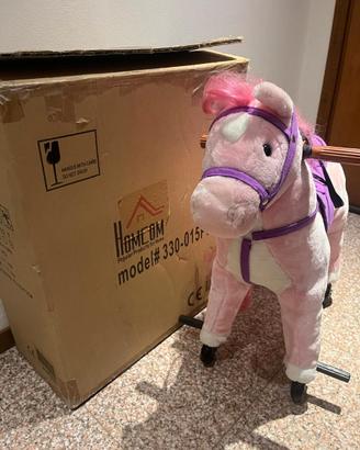 Cavallo cavalcabile in peluche