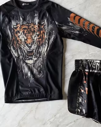 Completo MMA / Muay Thai VENUM TIGER