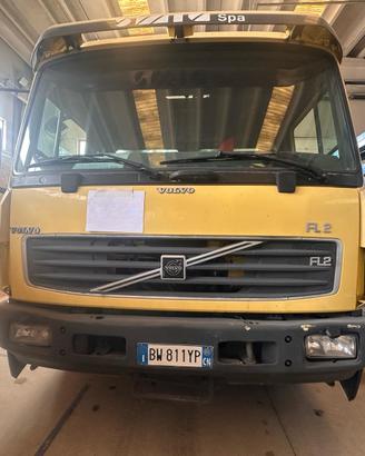 VOLVO FL6 250