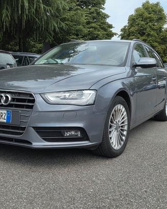 Audi A4 IV 2012 Avant Avant 2.0 tdi 143cv multitr