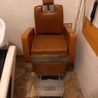 POLTRONA DA BARBIERE SCUDERI CATANIA, ANNI 50.