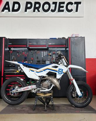 HUSQVARNA TC 125 2024 SUPERMOTO