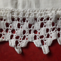 Ricami fatti a mano per federe o lenzuola