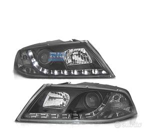 FARI SKODA OCTAVIA 05-08 LUCE DIURNA LED FONDO NER