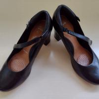 SCARPE NERE DA DONNA CLARKS NUMERO 38 CON TACCO