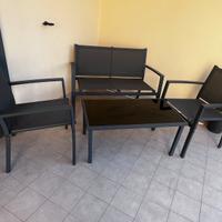 Salotto da esterno in alluminio e vetro