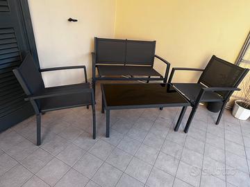 Salotto da esterno in alluminio e vetro