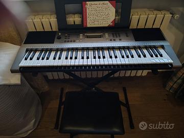 Tastiera Yamaha PSR e 353