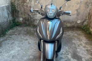 Piaggio Beverly 350