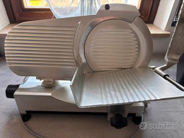 Affettatrice elettrica Essedue