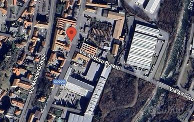 Negozio a Omegna, via Iv Novembre, 125, 2 locali