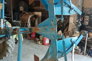 Aratro Volt orecchio monovomere Polesini