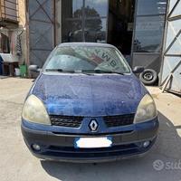 Ricambi Renault Clio 1.2 benz 16V 75cv del 2002