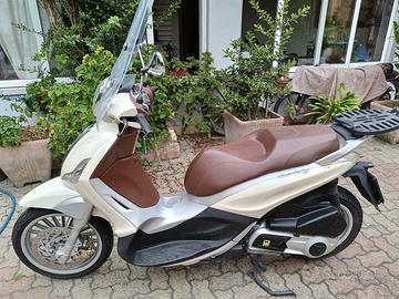 Piaggio Beverly 300 i.e.-Solo Km.19.ooo - 2016