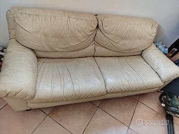 2 divani in pelle