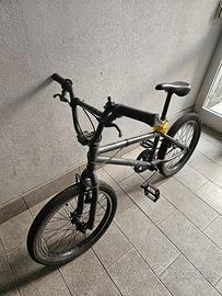 Bicicletta bmx
