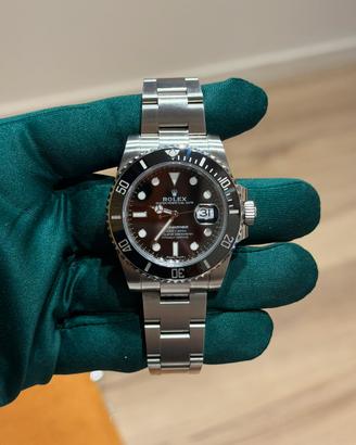 Rolex Submariner Data 116610LN - 2019