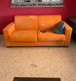 Divano letto + parete attrezzata per TV